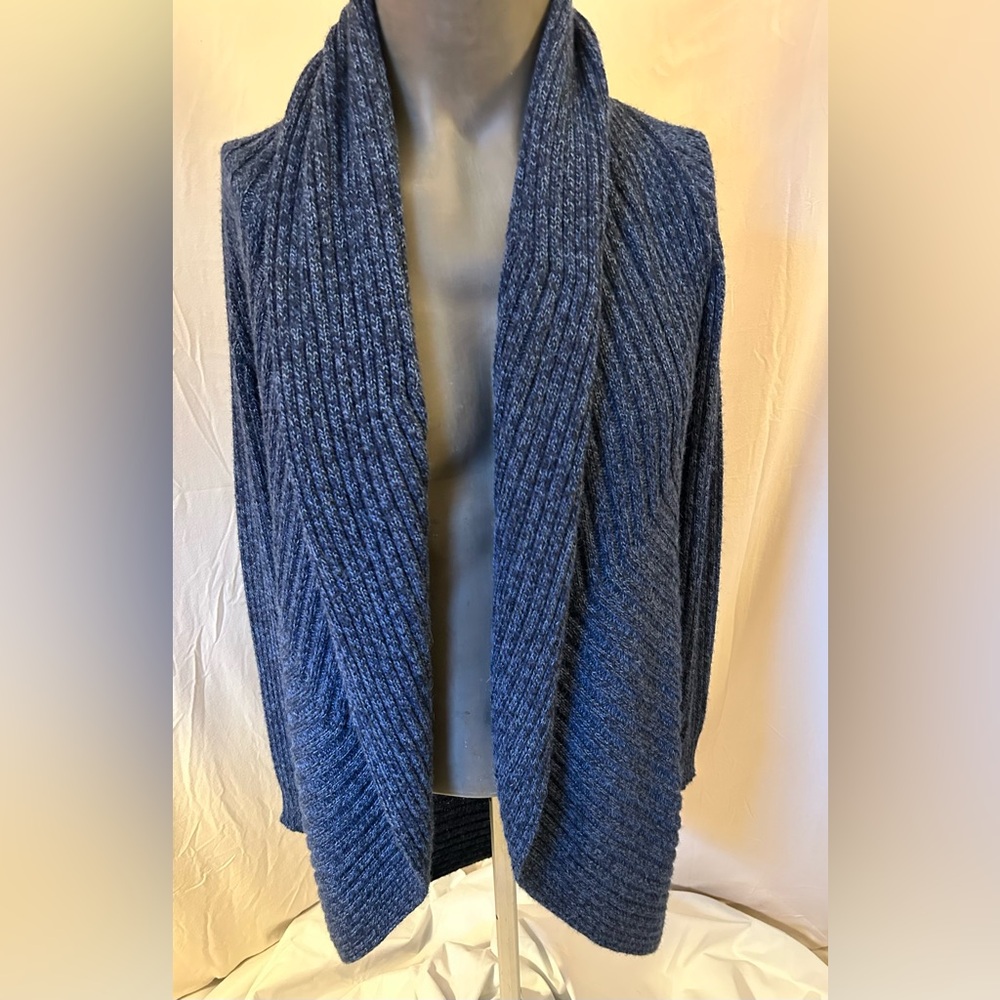 Peruvian Alpaca Shawl-Style Throw Sweater In Heather Blue